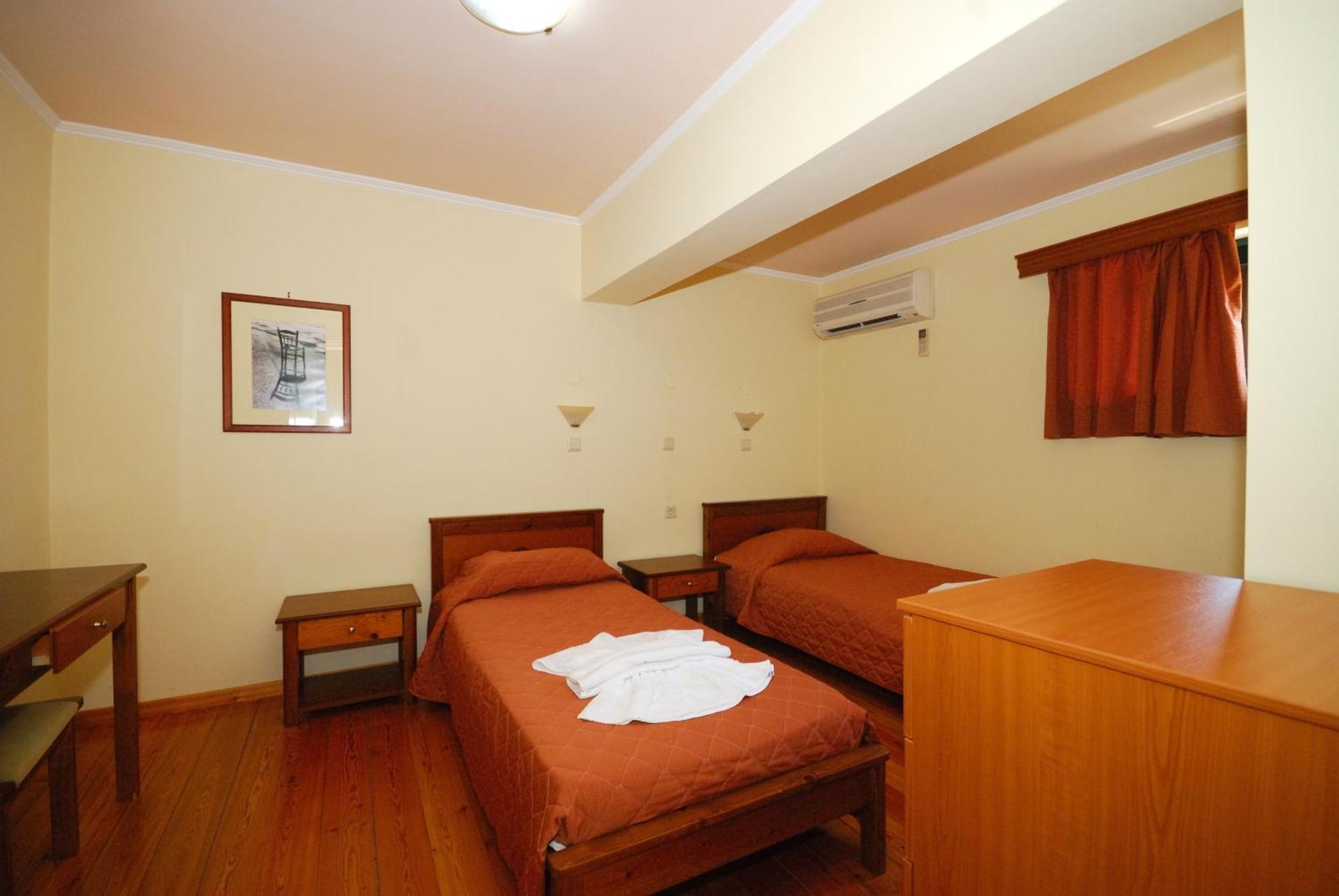 Aloni Suites Chorafakia Exterior foto