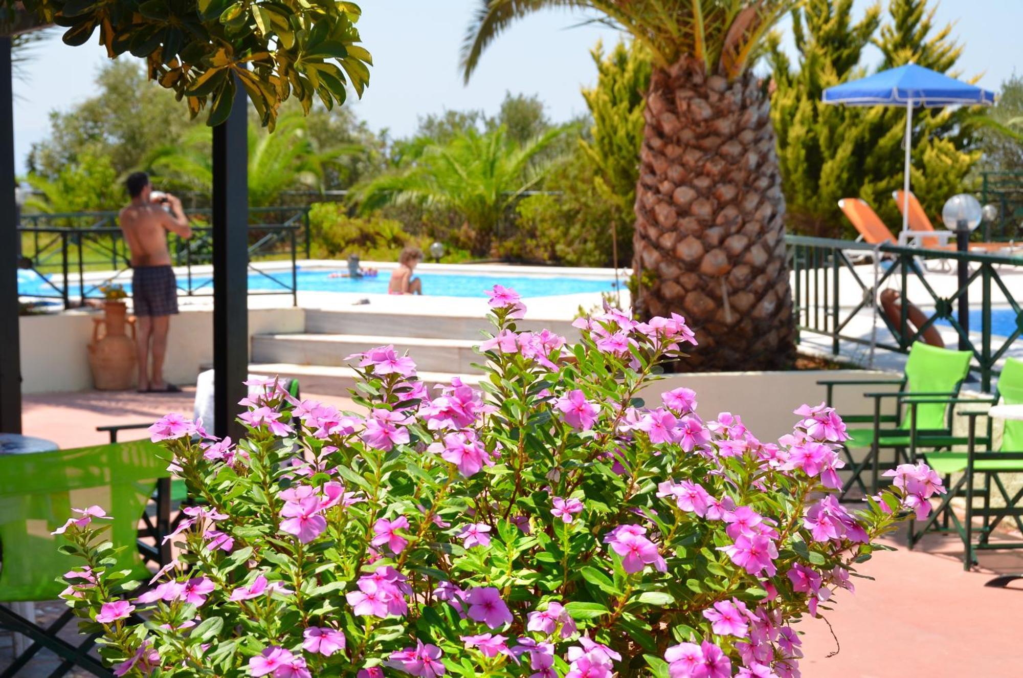 Aloni Suites Chorafakia Exterior foto